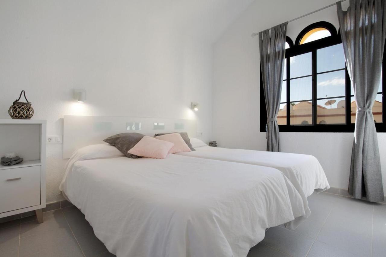 Apartamento Vista Piscina O Terraza, Wifi Gratis コスタ・カルマ エクステリア 写真