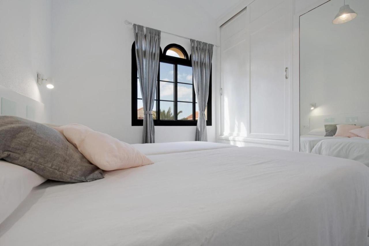 Apartamento Vista Piscina O Terraza, Wifi Gratis コスタ・カルマ エクステリア 写真